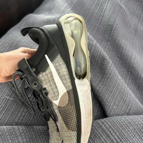 Nike Air Sneakers - Picture 7 of 7